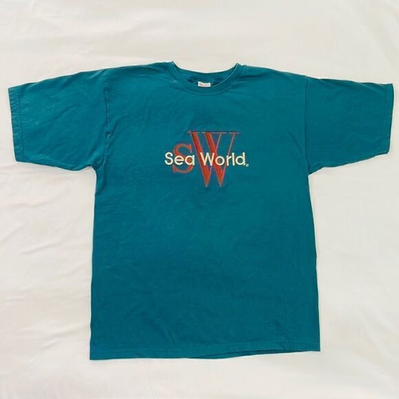 Vintage Embroidered Sea World Short Sleeve Tee - Picture 1 of 6